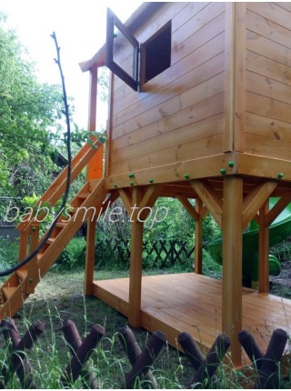 Домик деревянный двухэтажный с горкой винтовой