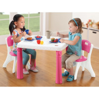Детский столик со стульчиками пластиковый розовый 