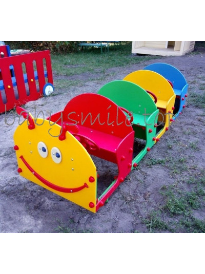 Машинка для детской площадки Гусеничка